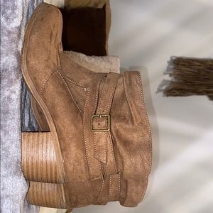 American Eagle Suede Slouch Booties